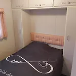 Caravan 2 Bedroom - New Ideal De Haan