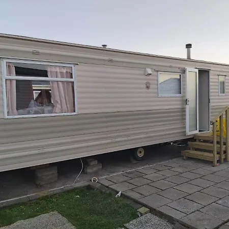 Caravan 2 Bedroom - New Ideal Hotel